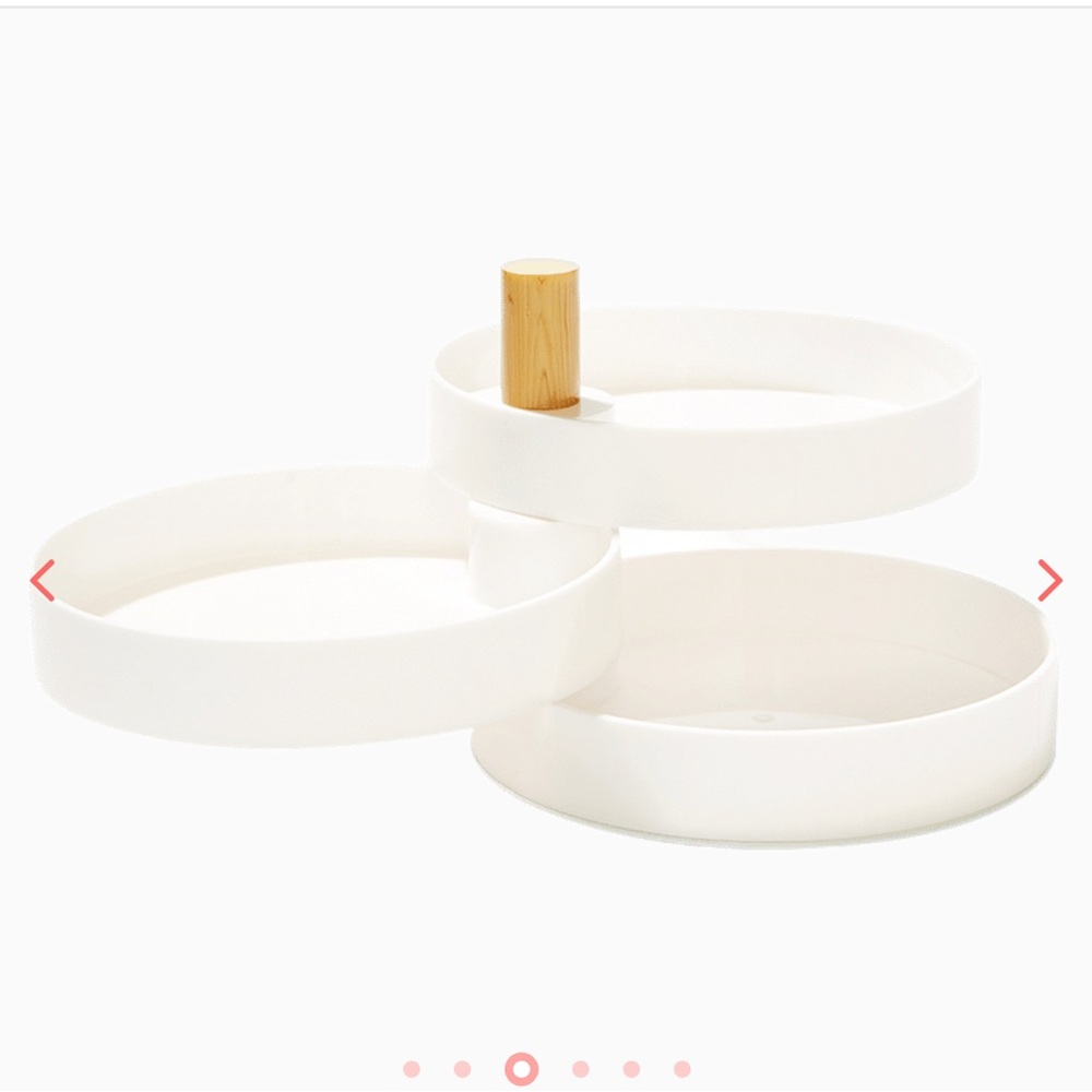 NIB THE2BANDITS Tiered Catchall Tray